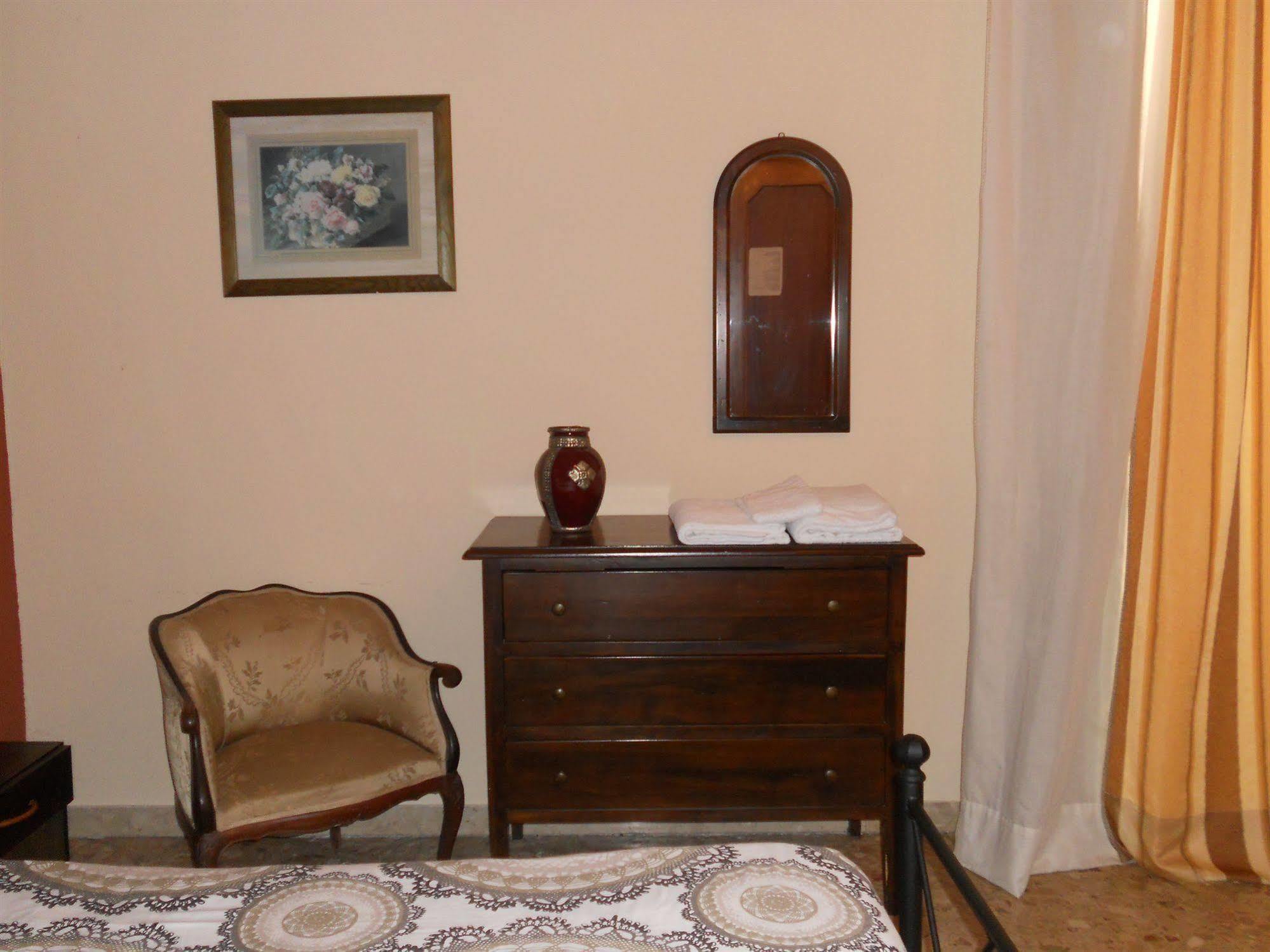 Piccadilly House Catania